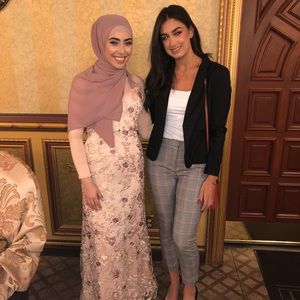 Meet your Posher, Malak